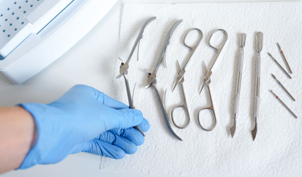 limpieza-y-desinfeccion-del-material-quirurgico-veterinario