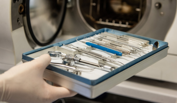 como-realizar-la-limpieza-y-desinfeccion-del-material-veterinario-sanitario
