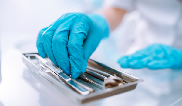 limpieza-y-desinfeccion-del-material-sanitario-veterinario-quirurgico